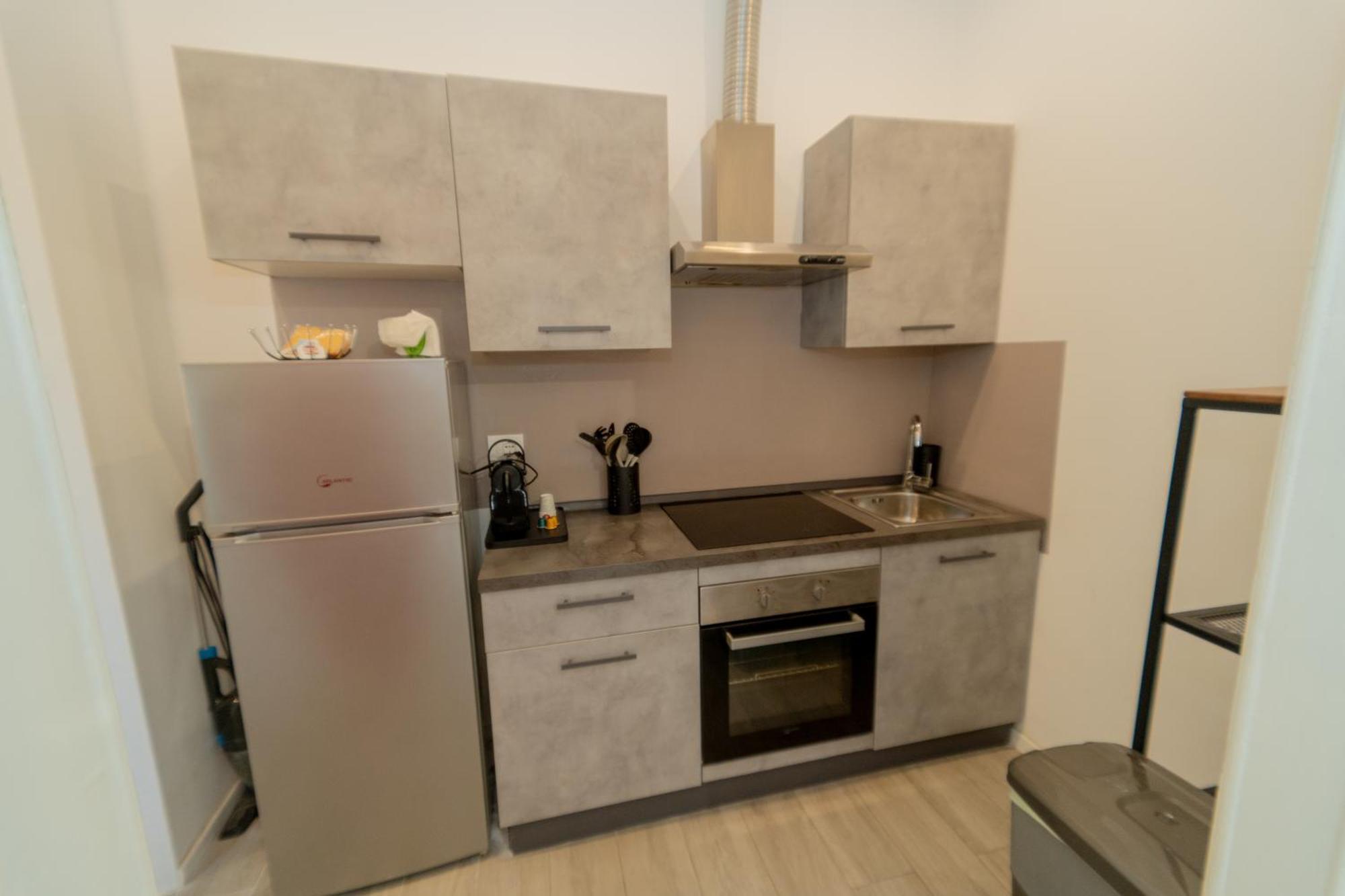 Apartment Milan Near Metro-M5 Exteriör bild