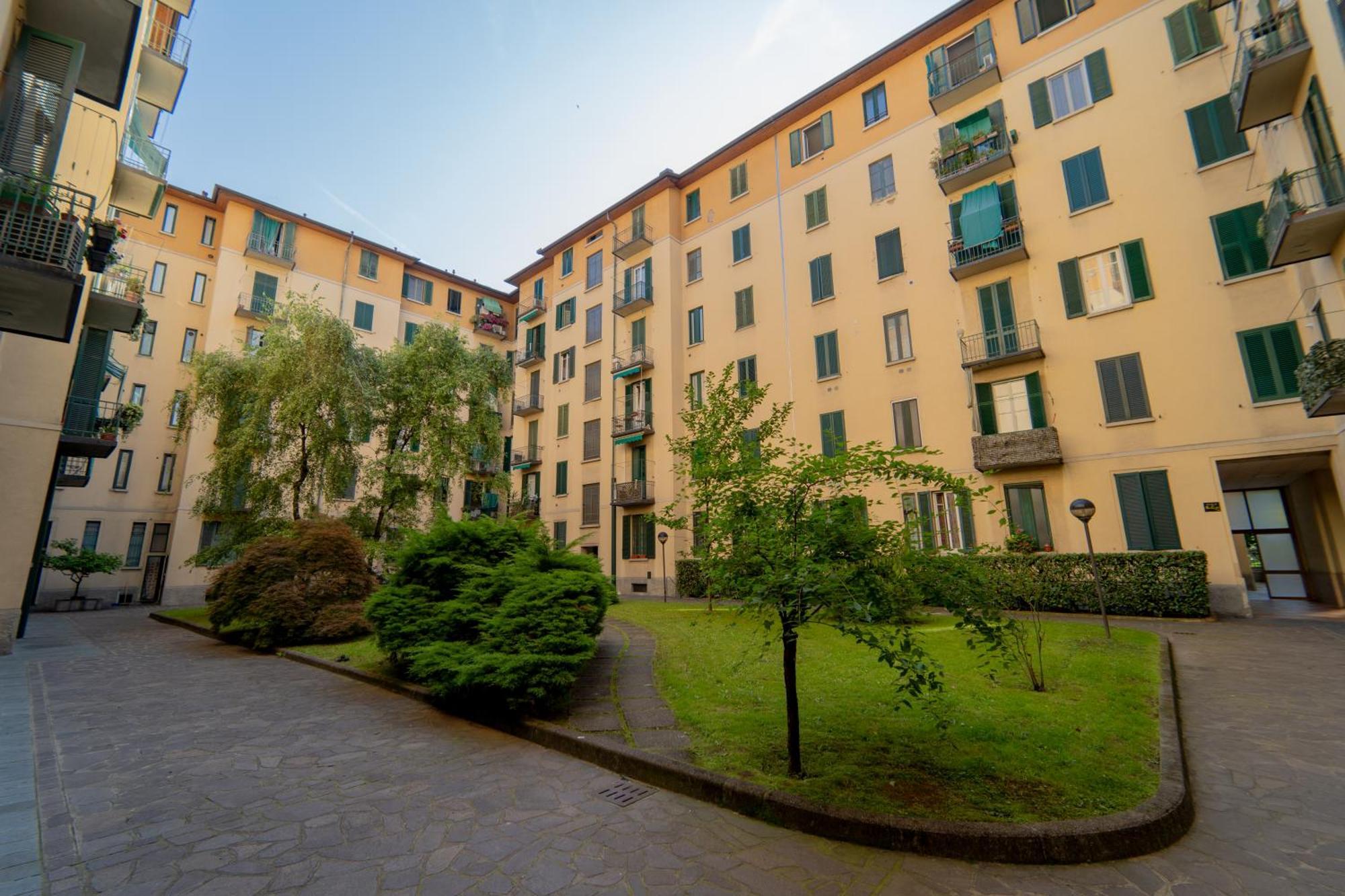 Apartment Milan Near Metro-M5 Exteriör bild